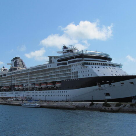 Ten “Food Commandments” For Travelers